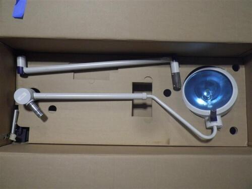 STRYKER BERCHTOLD CHRMOPHARE D30O CEILING MOUNTED EXAM LIGHT