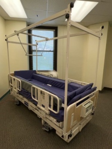 KCI BARI MAXX II BARIATRIC HOSPITAL BED WITH ATTACHMENTS, POSITIONER PADS