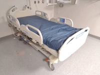 HILL-ROM VERSA CARE HOSPITAL BED