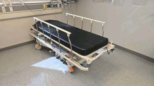 HILL-ROM P8000 STRETCHER