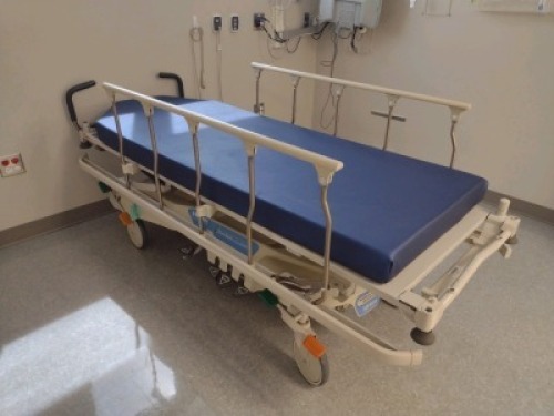 HILL-ROM P8000 STRETCHER