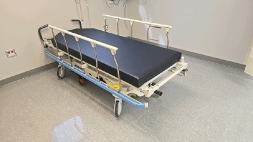 HILL-ROM P8000 STRETCHER