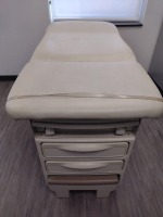 RITTER BY MIDMARK 204 EXAM TABLE (WHITE TOP)
