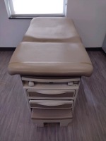 RITTER BY MIDMARK 204 EXAM TABLE (BEIGE TOP)