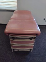 MIDMARK 304 EXAM TABLE