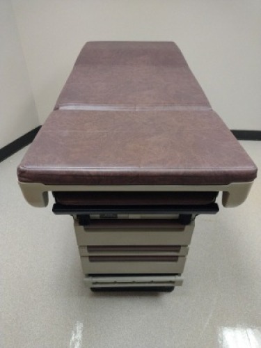 MIDMARK 404 EXAM TABLE (MARBLE TOP)