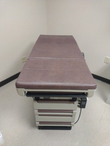 MIDMARK 404 EXAM TABLE (MARBLE TOP)