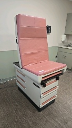 MIDMARK 404 EXAM TABLE (LIGHT RED TOP)