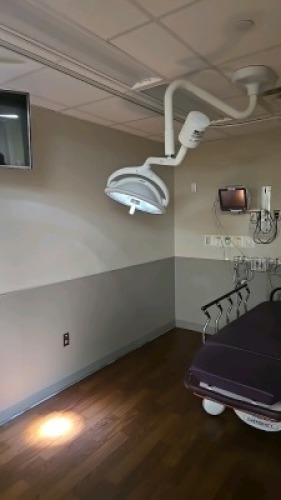 RITTER BY MIDMARK 255 MODEL NO: 255-003 SINGLE CEILING MOUNT, SINGLE HEAD EXAM LIGHT