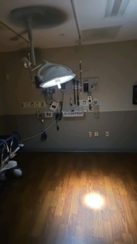 RITTER BY MIDMARK 255 MODEL NO: 255-003 SINGLE CEILING MOUNT, SINGLE HEAD EXAM LIGHT