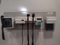 WELCH ALLYN INTEGRATED WALL BOARD TO INCLUDE: 767 TRASNSFORMER WITH OTOSCOPE/OPHTHALMOSCOPE SPHYGMANOMETER, TIP DISPENSER