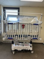 STRYKER CUB MOBILE CRIB WITH CUB SCALE