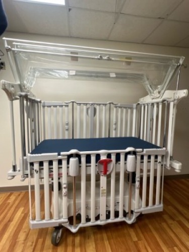 STRYKER CUB MOBILE CRIB