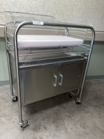 STAINLESS STEEL DOUBLE DOOR BASSINET