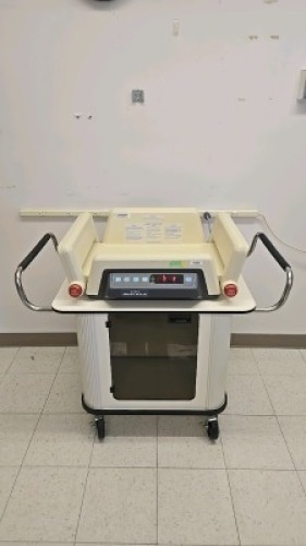 OLYMPIC MEDICAL SMART SCALE M/N 56350 INFANT SCALE WITH DIGITAL WEIGHT INDICATOR ON CART