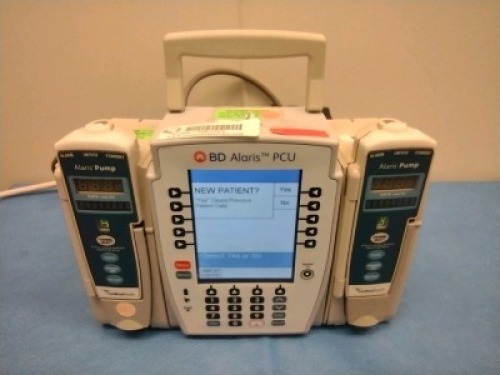 CAREFUSION BD ALARIS 8015 CPU UNIT WITH QTY (2) CARDINAL HEALTH ALARIS 8100 SERIES INFUSION PUMP