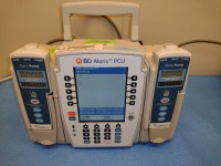 CAREFUSION BD ALARIS 8015 CPU UNIT WITH QTY (2) CARDINAL HEALTH ALARIS 8100 SERIES INFUSION PUMP