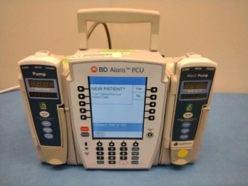 CAREFUSION BD ALARIS 8015 CPU UNIT WITH QTY (2) CARDINAL HEALTH ALARIS 8100 SERIES INFUSION PUMP
