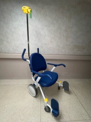STRYKER MICHAEL GRAVES PRIME TC PATIENT TRANSPORT CHAIR