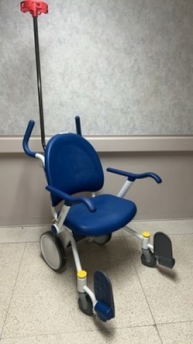 STRYKER MICHAEL GRAVES PRIME TC PATIENT TRANSPORT CHAIR