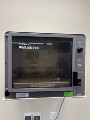 OLYMPIC WARMETTE COUNTERTOP WARMING CABINET (LAST)
