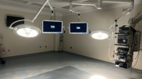 BERCHTOLD CEILING MOUNT SINGLE CHROMOPHARE F 628 SURGICAL LIGHT, SINGLE CHROMOVIEW SFP26-075-1012 947 26" FLAT PANEL MONITOR, CEILING MOUNT SINGLE CHROMOPAHRE F 628 SURGICAL LIGHT, SINGLE CHROMOVIEW SFP26-075-012 947 26" FLAT PANEL MONITOR, CEILING MOUNT 