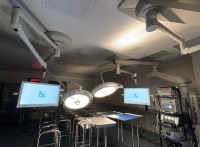 BERCHTOLD CEILING MOUNT SINGLE CHROMOPHARE F 628 SURGICAL LIGHT, SINGLE CHROMOVIEW SFP26-075-1012 947 26" FLAT PANEL MONITOR, CEILING MOUNT SINGLE CHROMOPAHRE F 628 SURGICAL LIGHT, SINGLE CHROMOVIEW SFP26-075-012 947 26" FLAT PANEL MONITOR, CEILING MOUNT 
