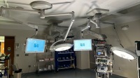 BERCHTOLD CEILING MOUNT SINGLE CHROMOPHARE F 628 SURGICAL LIGHT, SINGLE CHROMOVIEW SFP26-075-1012 947 26" FLAT PANEL MONITOR, CEILING MOUNT SINGLE CHROMOPAHRE F 628 SURGICAL LIGHT, SINGLE CHROMOVIEW SFP26-075-012 947 26" FLAT PANEL MONITOR, CEILING MOUNT 