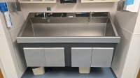 STERIS AMSCO FLEXMATIC DOUBLE BAY SCRUB SINK (COI/DEINSTALL REQUIRED)
