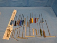 LOT OF ASSORTED ARTHREX & MITEK GUIDES AND DRIVERS