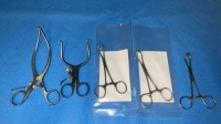 LOT OF DULL TOWELS CLIPS AND GELPIS