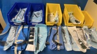LOT OF ASSORTED RETRACTORS