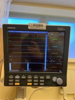 MINDRAY DATASCOPE PASSPORT V PATIENT MONITOR WITH LEADS, WALL MOUNT