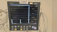 MINDRAY DATASCOPE PASSPORT V PATIENT MONITOR WITH LEADS, WALL MOUNT