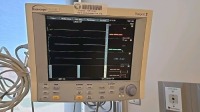 MINDRAY DATASCOPE PASSPORT 2 PATIENT MONITOR WITH LEADS, WALL MOUNT