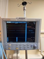 MINDRAY DATASCOPE PASSPORT 2 PATIENT MONITOR WITH LEADS, WALL MOUNT