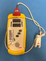 MASIMO RAD5V HANDHELD SIGNAL EXTRACTION PULSE OXIMETER WITH PROTECTIVE CASE