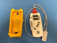 MASIMO RAD5V HANDHELD SIGNAL EXTRACTION PULSE OXIMETER WITH PROTECTIVE CASE
