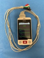 MINDRAY TD60 TELEMETRY TRANSMITTER WITH LOT NO. EY6511B LEAD WIRES
