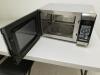 CUISAINART CMW-100 1-CUBIC FOOT STAINLESS STEEL COUNTERTOP MICROWAVE OVEN