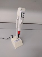 BIOHIT REF 6902313 ELECTRONIC PIPETTE