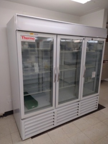 THERMO ELECTRON CORP. M/N JRG70-1814 TRIPLE GLASS DOOR LAB REFRIGERATOR