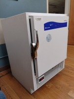 THERMO FISHER SCIENTIFIC ISOTEMP M/N MR05PA-SEEE-FS UNDERCOUNTER LAB REFRIGERATOR FREEZER