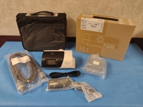RESMED AIRSENSE 11 REF 39001 AUTOSET CPAP MACHINE **NEW IN BOX**
