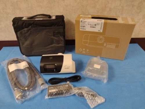 RESMED AIRSENSE 11 REF 39001 AUTOSET CPAP MACHINE **NEW IN BOX**