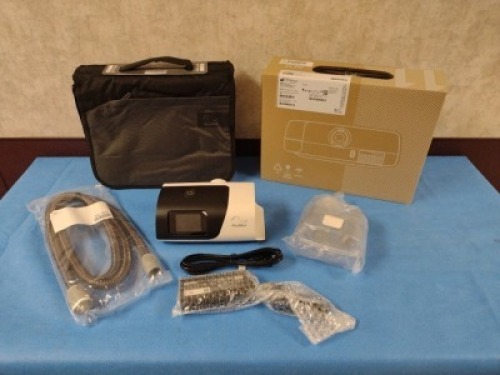 RESMED AIRSENSE 11 REF 39001 AUTOSET CPAP MACHINE **NEW IN BOX**