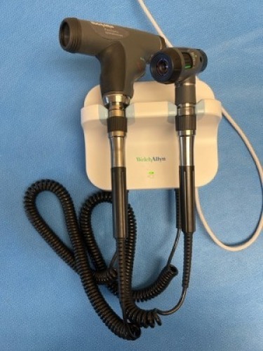 WELCH ALLYN GS 777 WALL TRANSFORMER WITH REF 23810 MACRO VIEW OTOSCOPE, REF 901022 PANOPTIC OPHTHALMOSCOPE