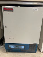 THERMO FISHER SCIENTIFIC JLF430A21 UNDERCOUNTER LABOARATORY REFRIGERATOR