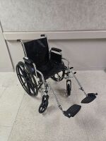 MEDLINE EXCEL 2000 WHEELCHAIR