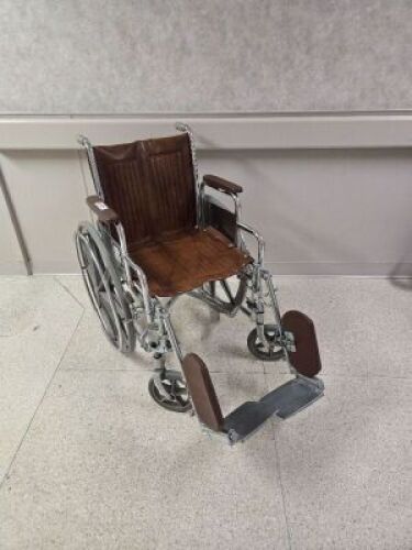 EVEREST & JENNINGS TRAVELER WHEELCHAIR (BROWN)